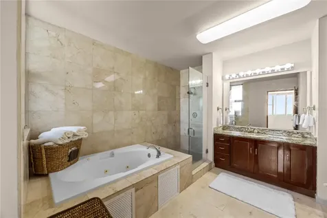 14 Carr 833 Guaynabo PR 00966