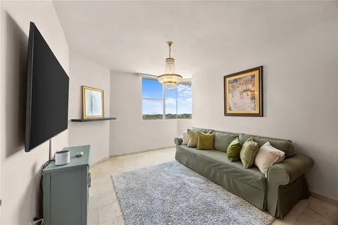 14 Carr 833 Guaynabo PR 00966