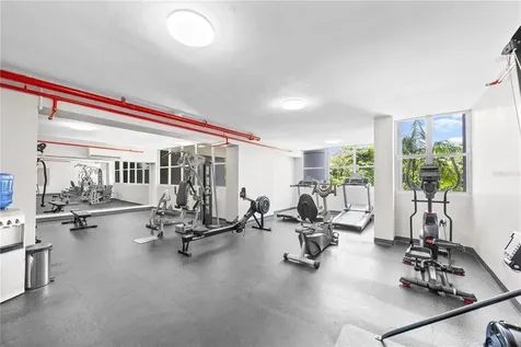 14 Carr 833 Guaynabo PR 00966