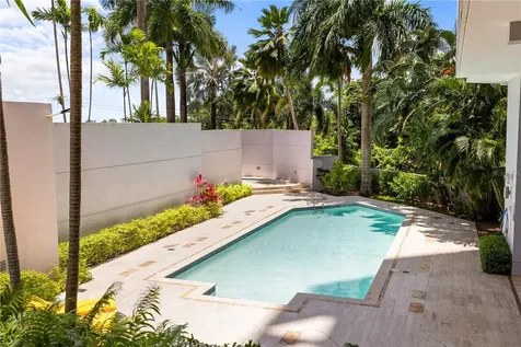 14 Carr 833 Guaynabo PR 00966