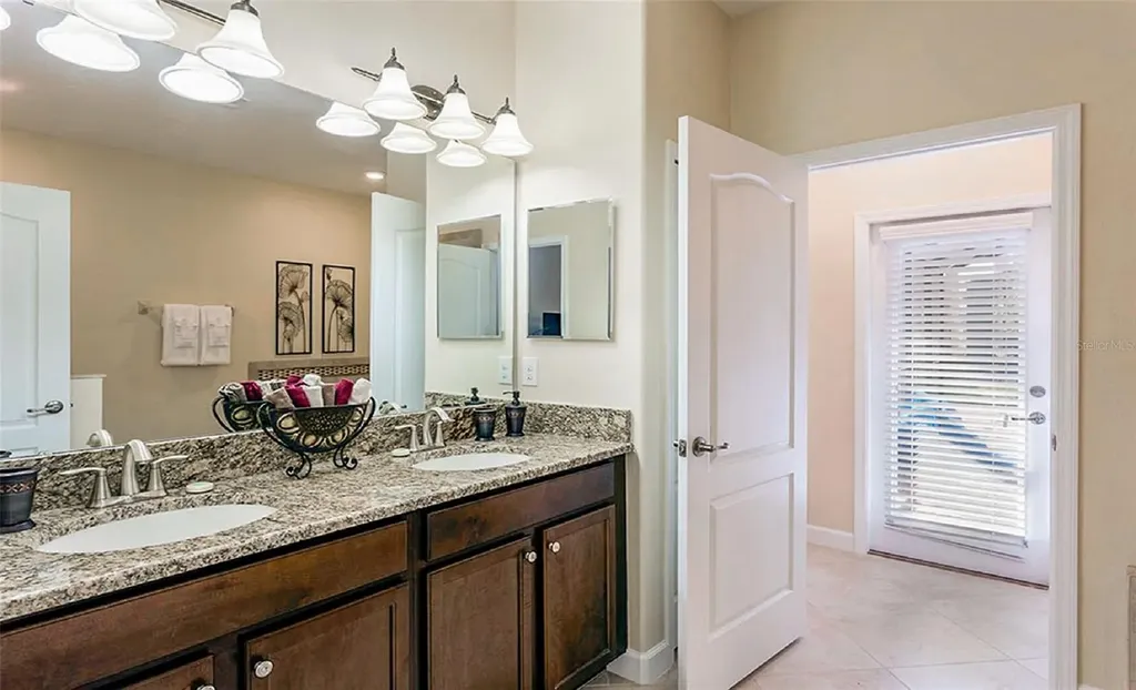 9026 Shadow Mountain Street Davenport FL 33896
