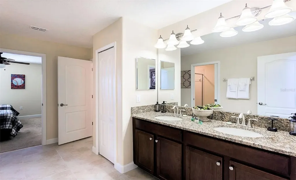 9026 Shadow Mountain Street Davenport FL 33896