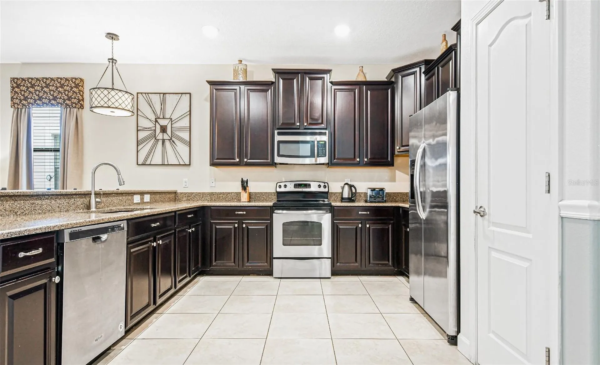 9026 Shadow Mountain Street Davenport FL 33896