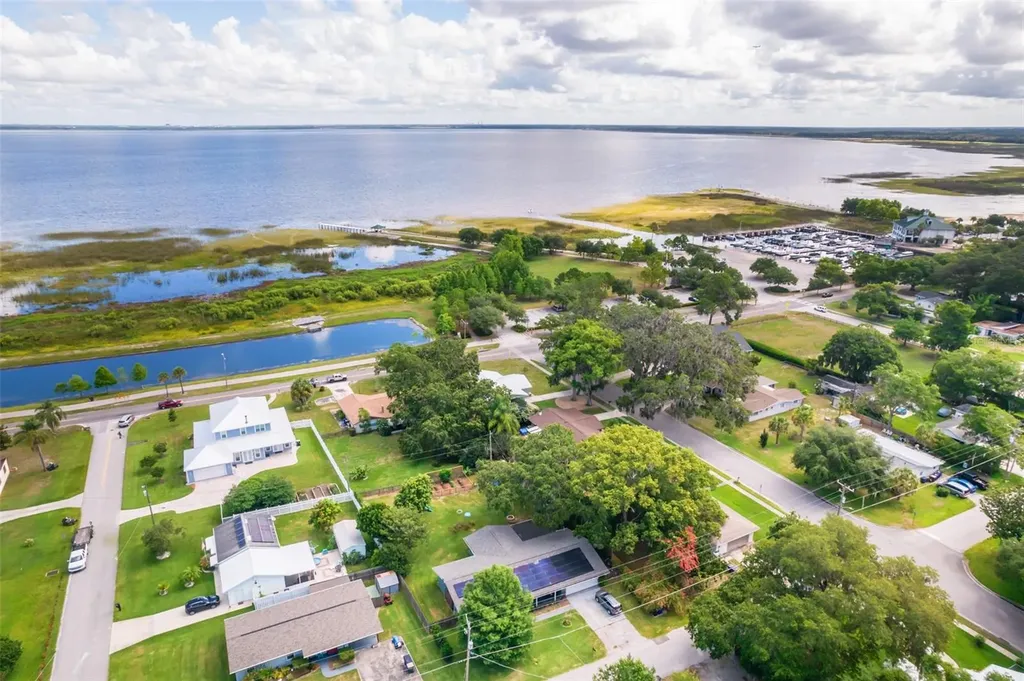 437 Oregon Avenue St Cloud FL 34769