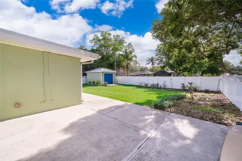 437 Oregon Avenue St Cloud FL 34769