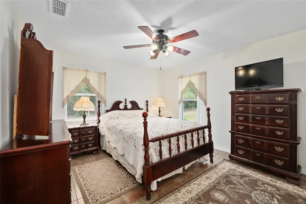 8125 SW 130th Terrace Dunnellon FL 34432