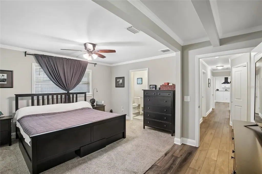 1872 Hunt Lane Clearwater FL 33764