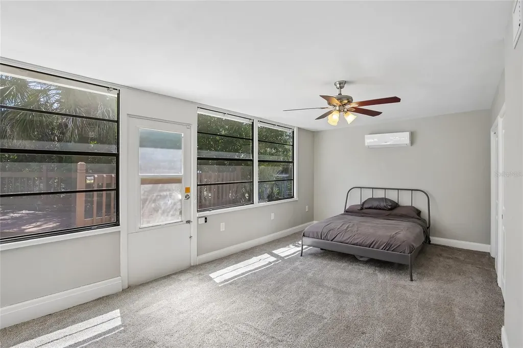 1872 Hunt Lane Clearwater FL 33764