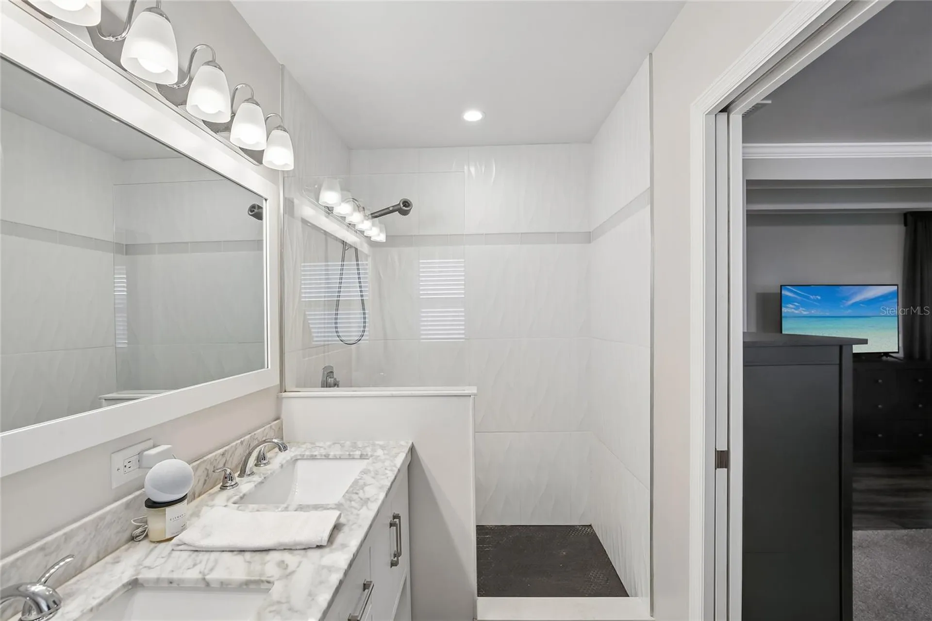 1872 Hunt Lane Clearwater FL 33764