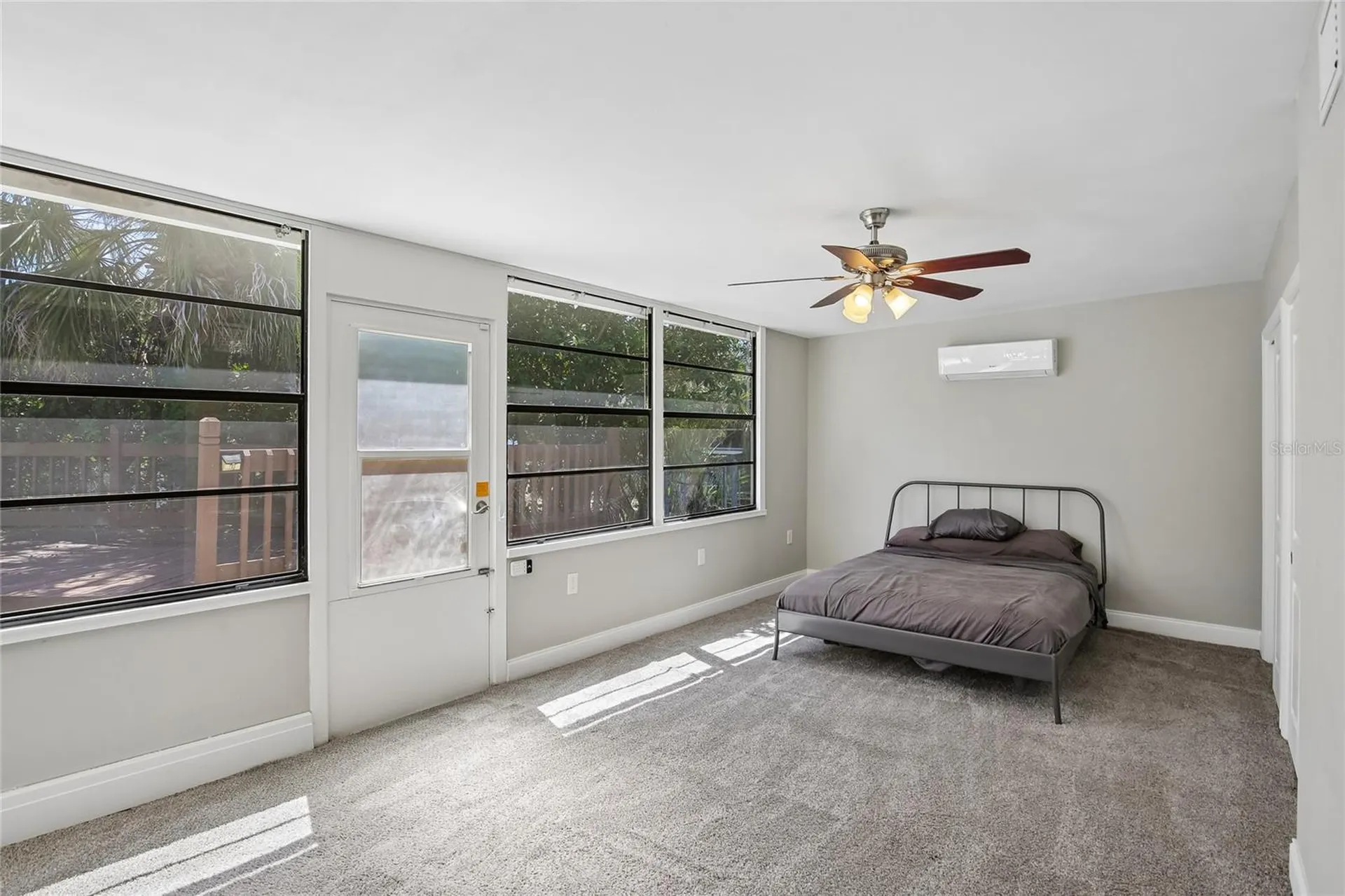1872 Hunt Lane Clearwater FL 33764
