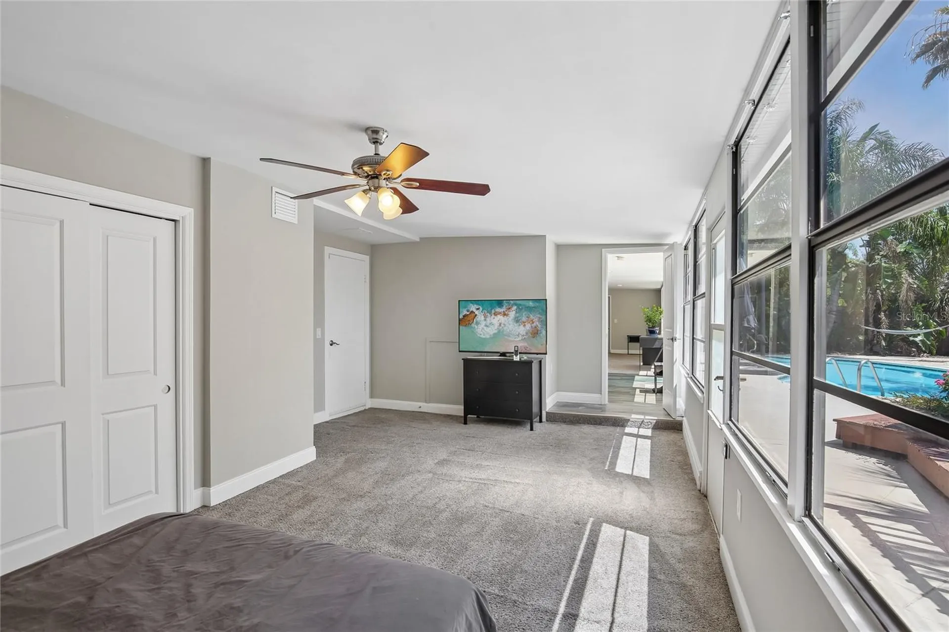 1872 Hunt Lane Clearwater FL 33764