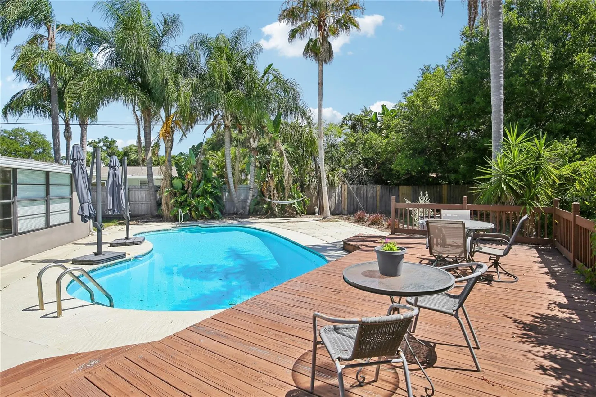 1872 Hunt Lane Clearwater FL 33764