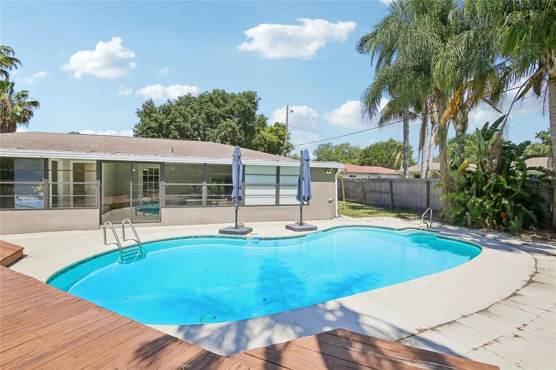 1872 Hunt Lane Clearwater FL 33764