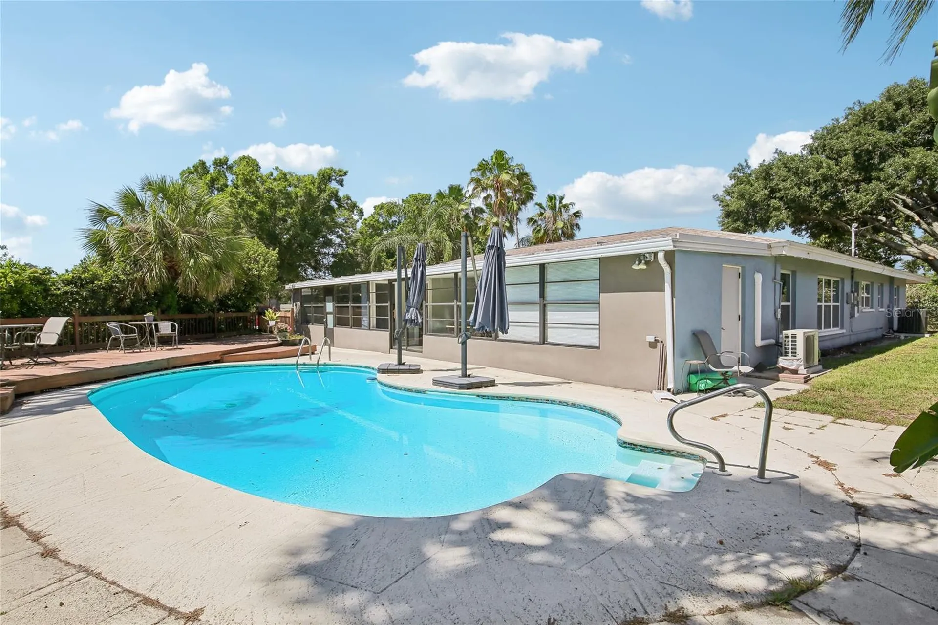 1872 Hunt Lane Clearwater FL 33764