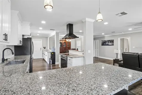 1872 Hunt Lane Clearwater FL 33764