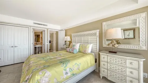 5966 Midnight Pass Road Sarasota FL 34242