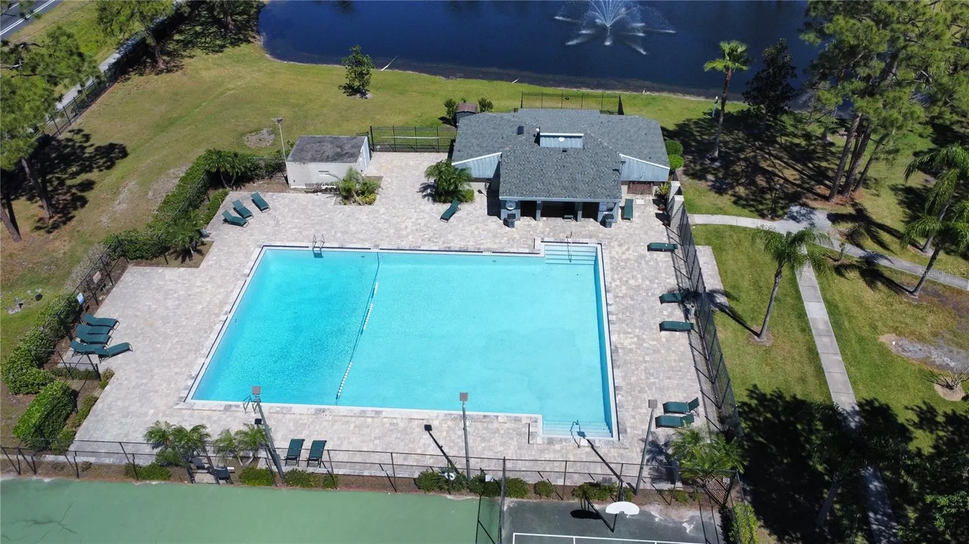 4122 White Pine Avenue Orlando FL 32811