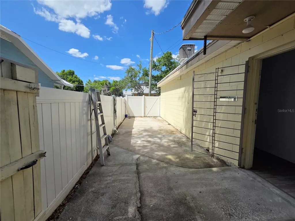 820 N Main Street Kissimmee FL 34744