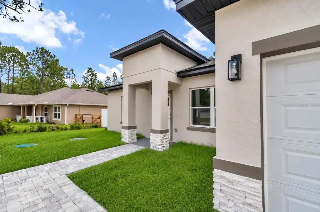 8753 N Raidin Drive Citrus Springs FL 34433