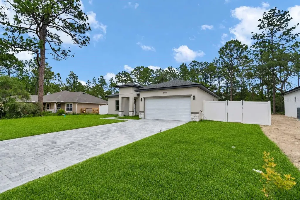 8753 N Raidin Drive Citrus Springs FL 34433
