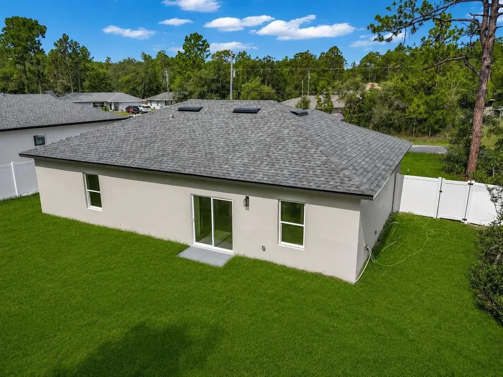 8753 N Raidin Drive Citrus Springs FL 34433
