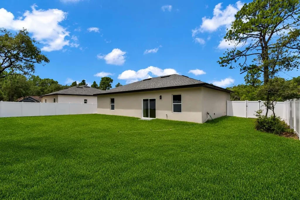 8753 N Raidin Drive Citrus Springs FL 34433