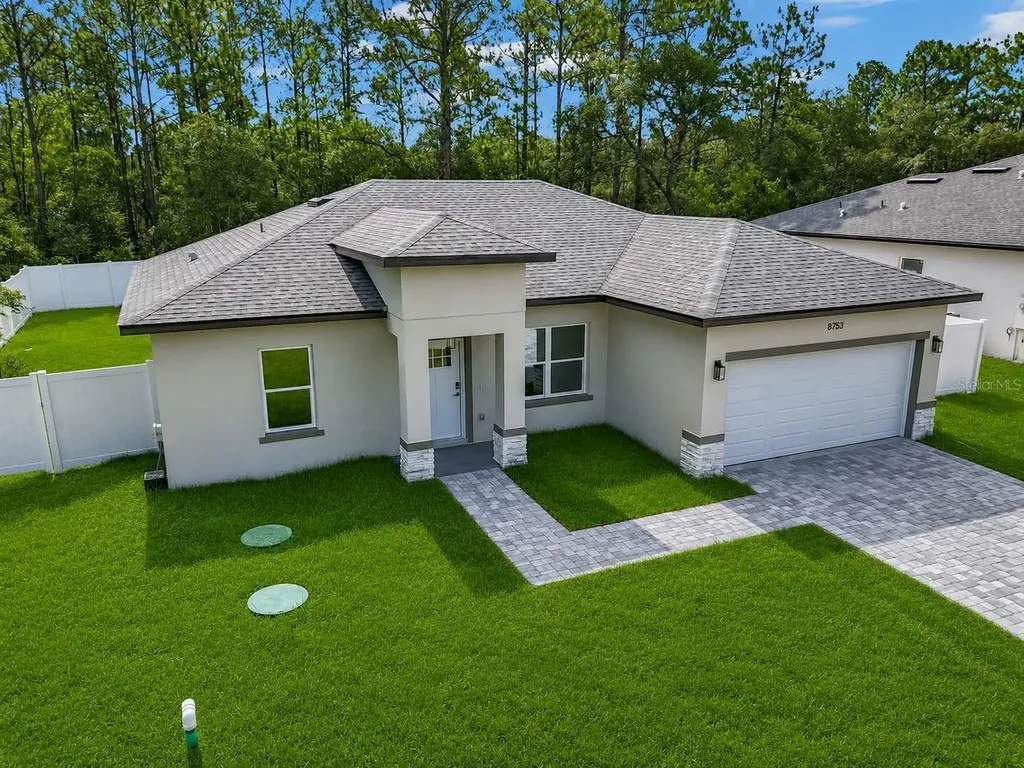 8753 N Raidin Drive Citrus Springs FL 34433