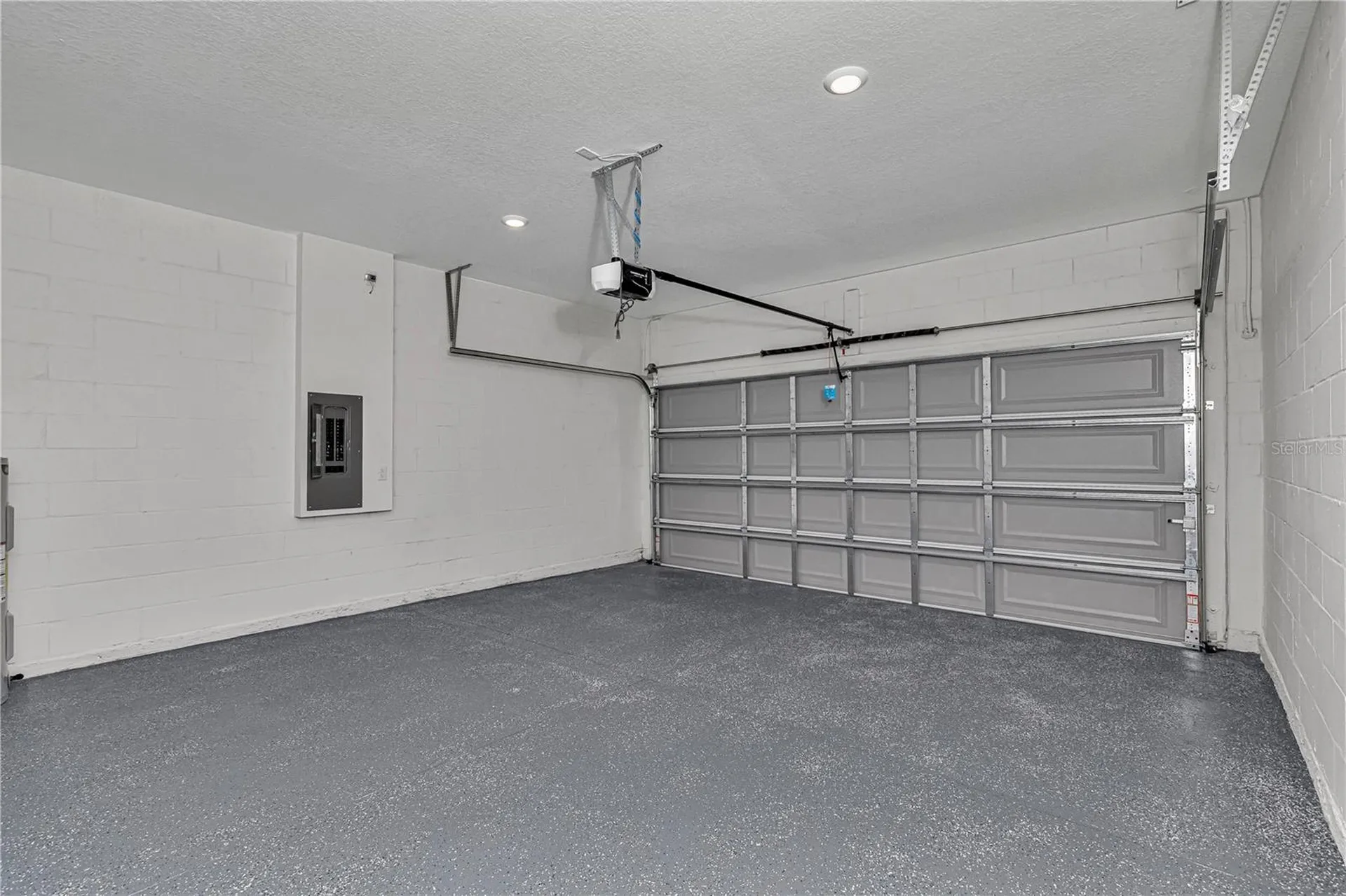 8753 N Raidin Drive Citrus Springs FL 34433