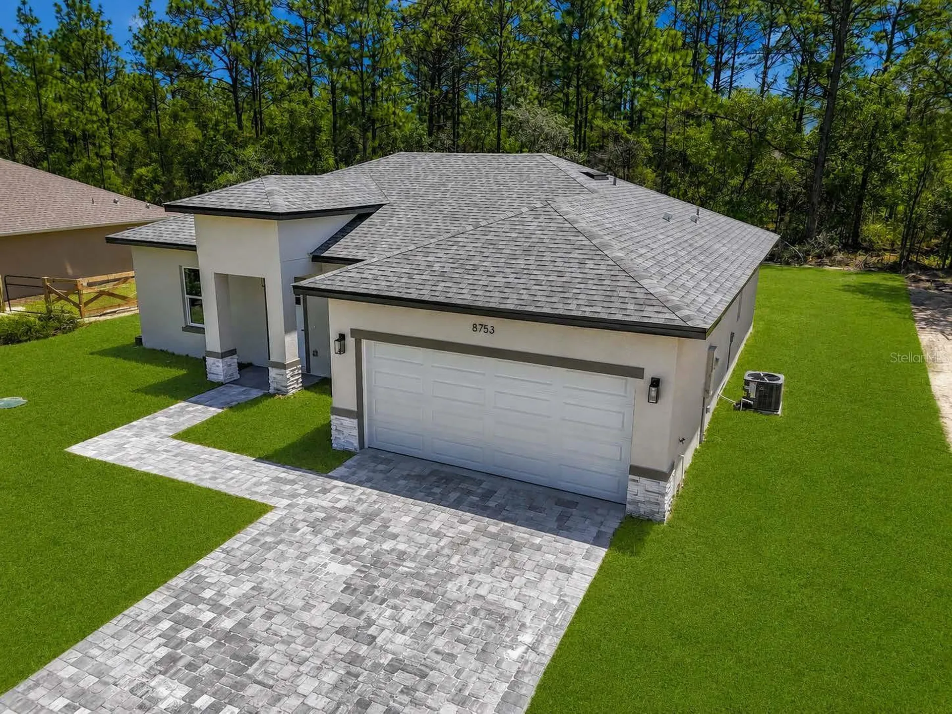 8753 N Raidin Drive Citrus Springs FL 34433