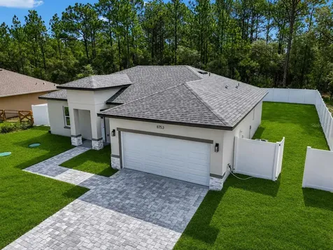 8753 N Raidin Drive Citrus Springs FL 34433