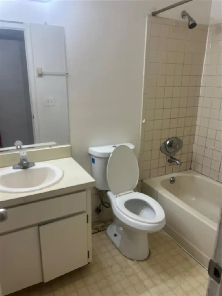 5415 Hyde Park Avenue Orlando FL 32808