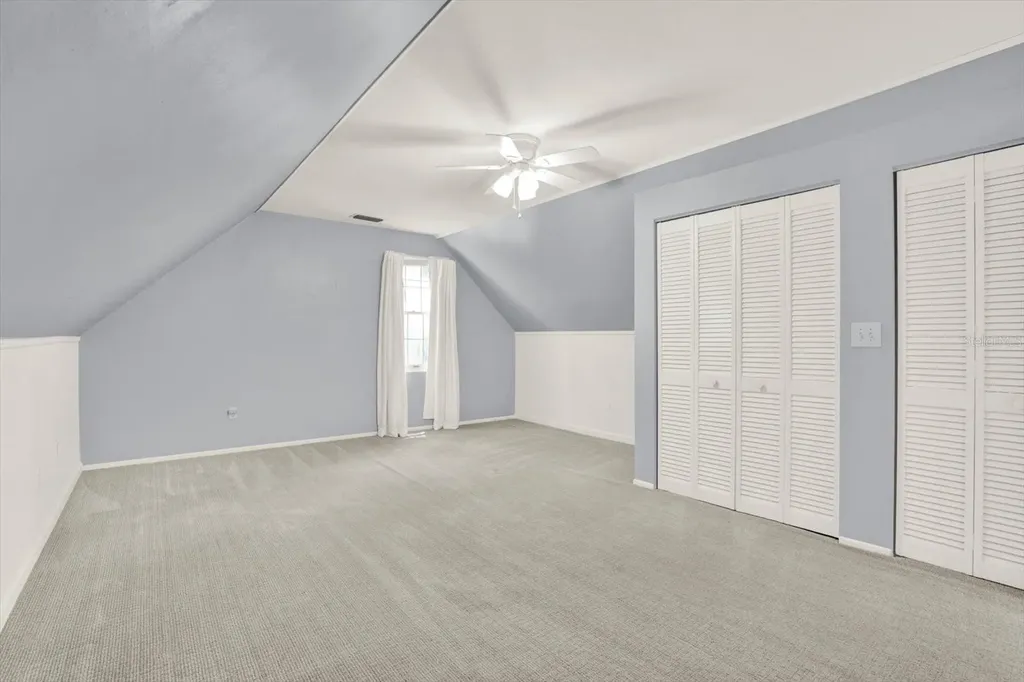 156 21st Avenue NE St Petersburg FL 33704