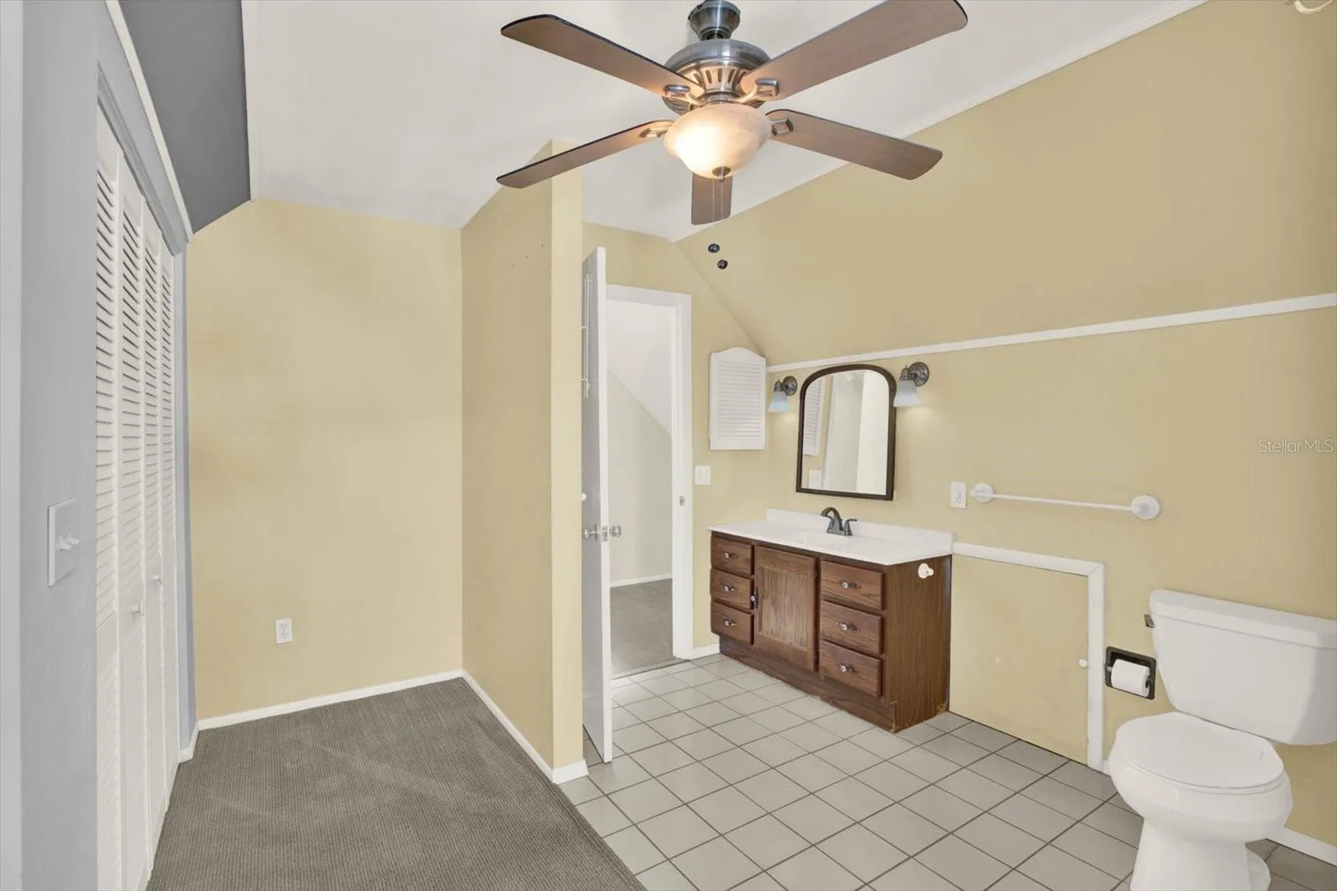 156 21st Avenue NE St Petersburg FL 33704