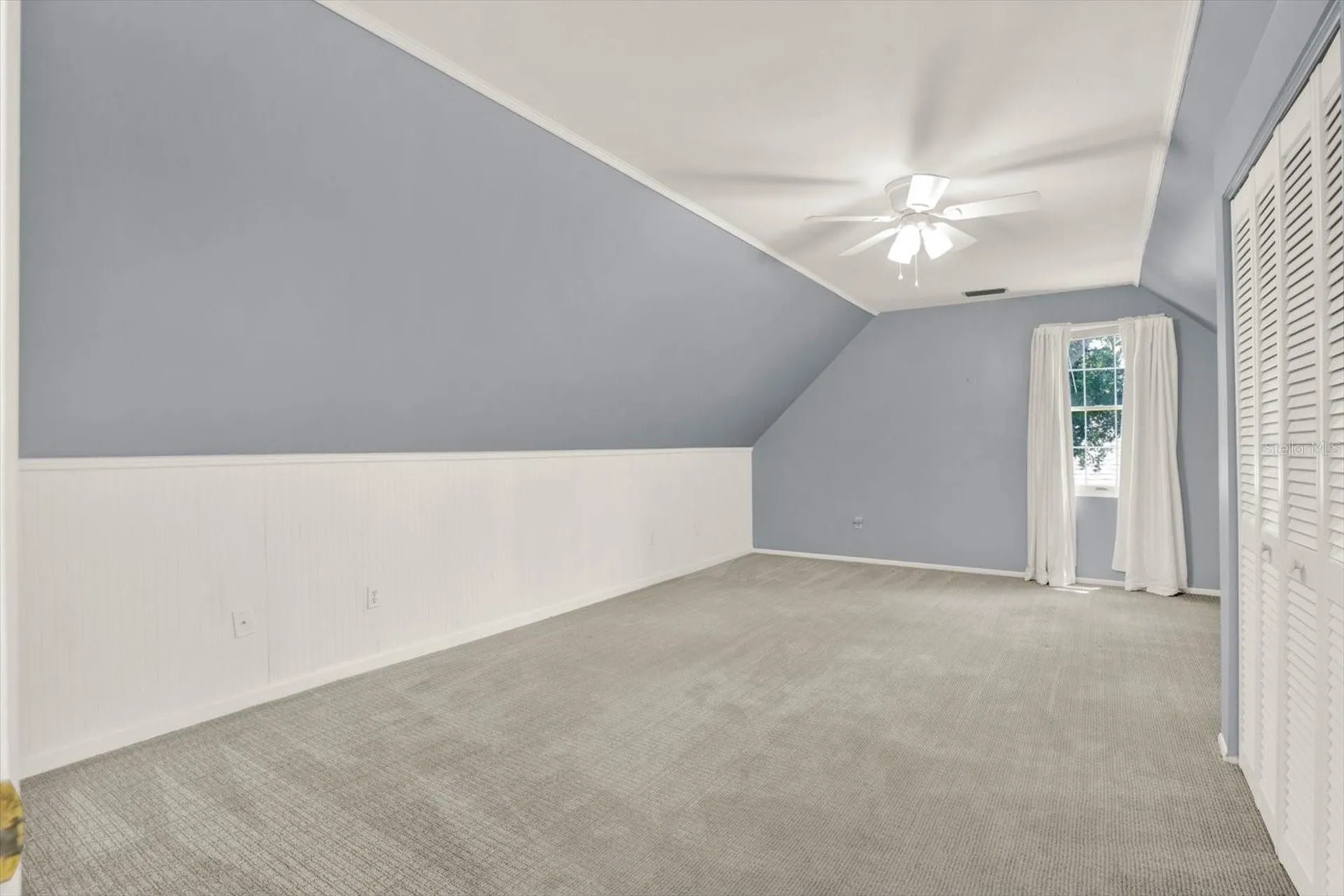 156 21st Avenue NE St Petersburg FL 33704