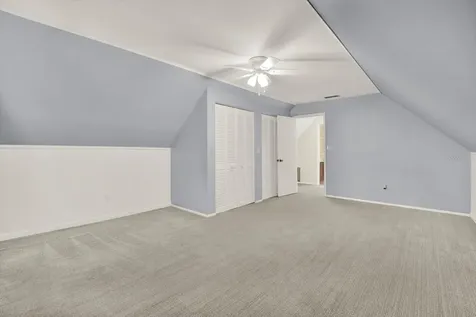 156 21st Avenue NE St Petersburg FL 33704