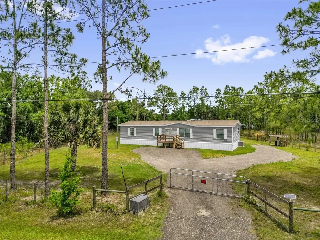 9165 Luna Drive St Cloud FL 34773