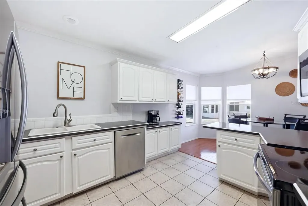 2108 Illinois Avenue Bradenton FL 34207