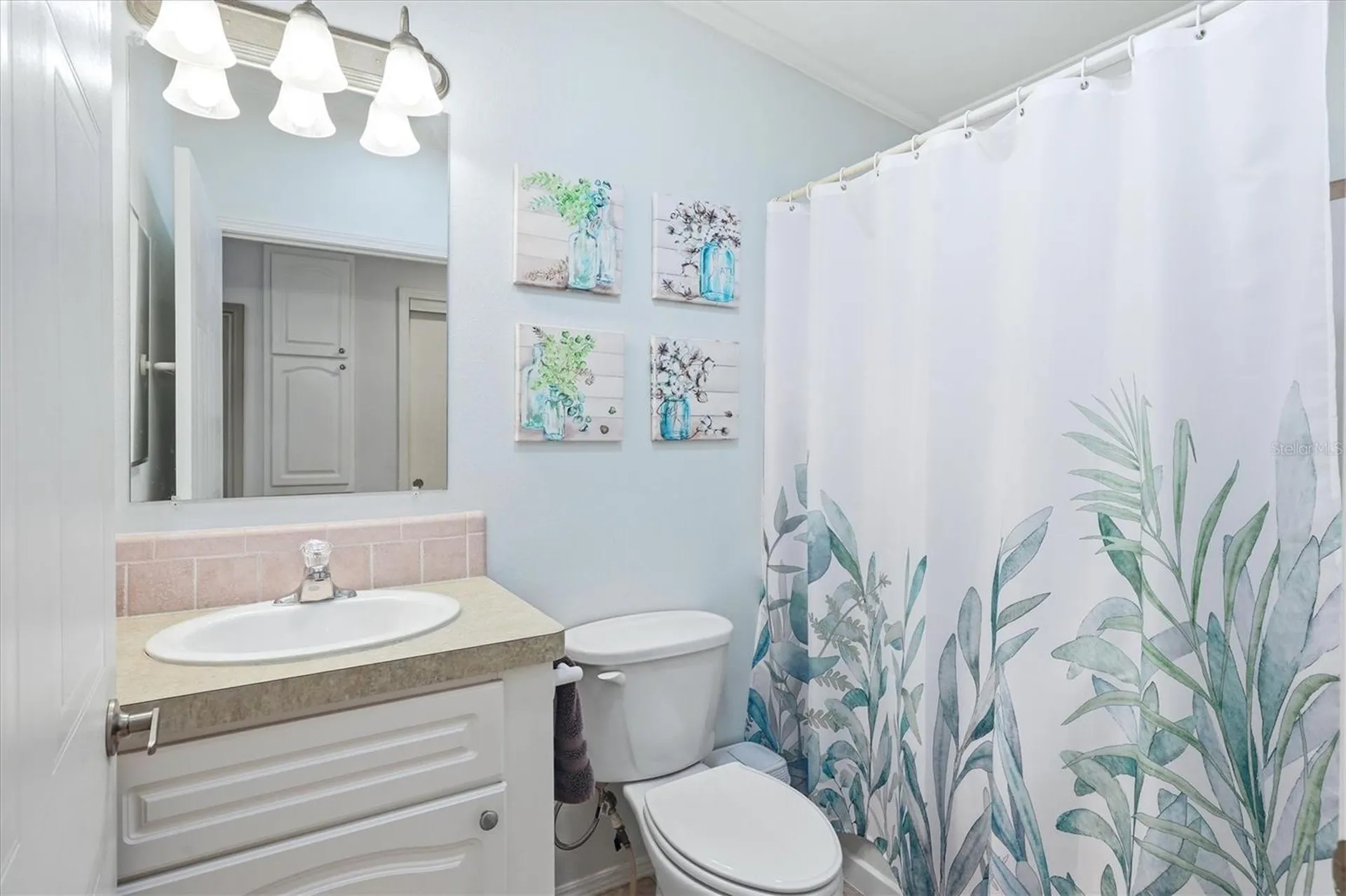 2108 Illinois Avenue Bradenton FL 34207