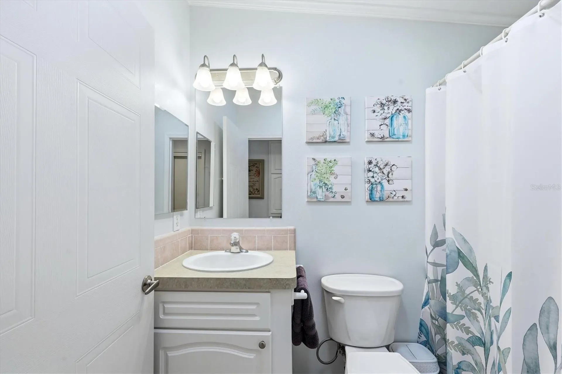 2108 Illinois Avenue Bradenton FL 34207