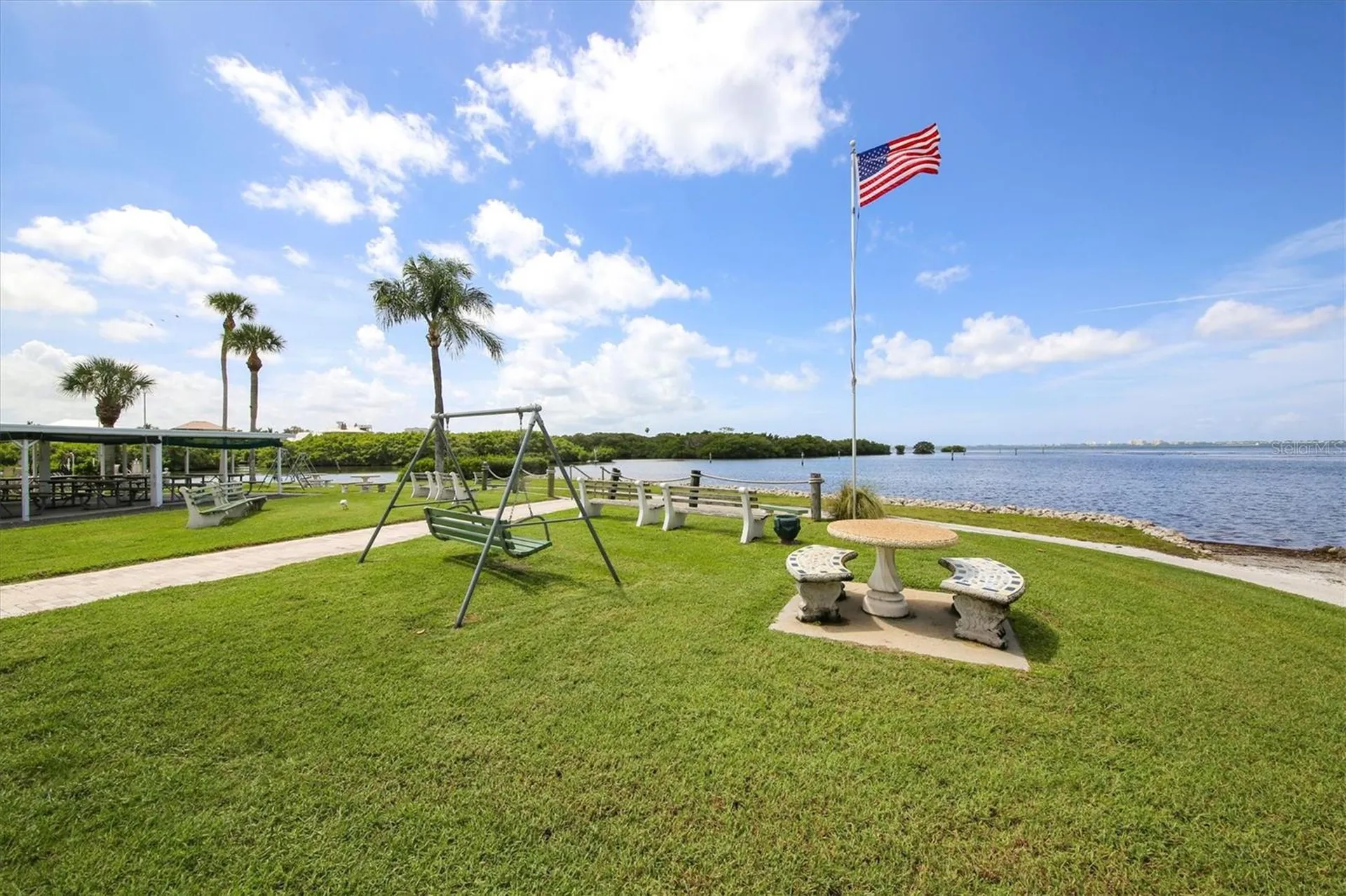 2108 Illinois Avenue Bradenton FL 34207