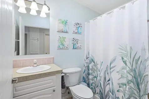 2108 Illinois Avenue Bradenton FL 34207