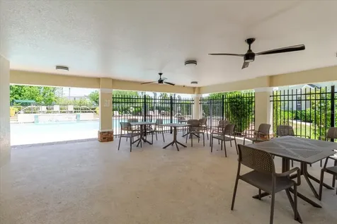 602 51st Avenue N St Petersburg FL 33703