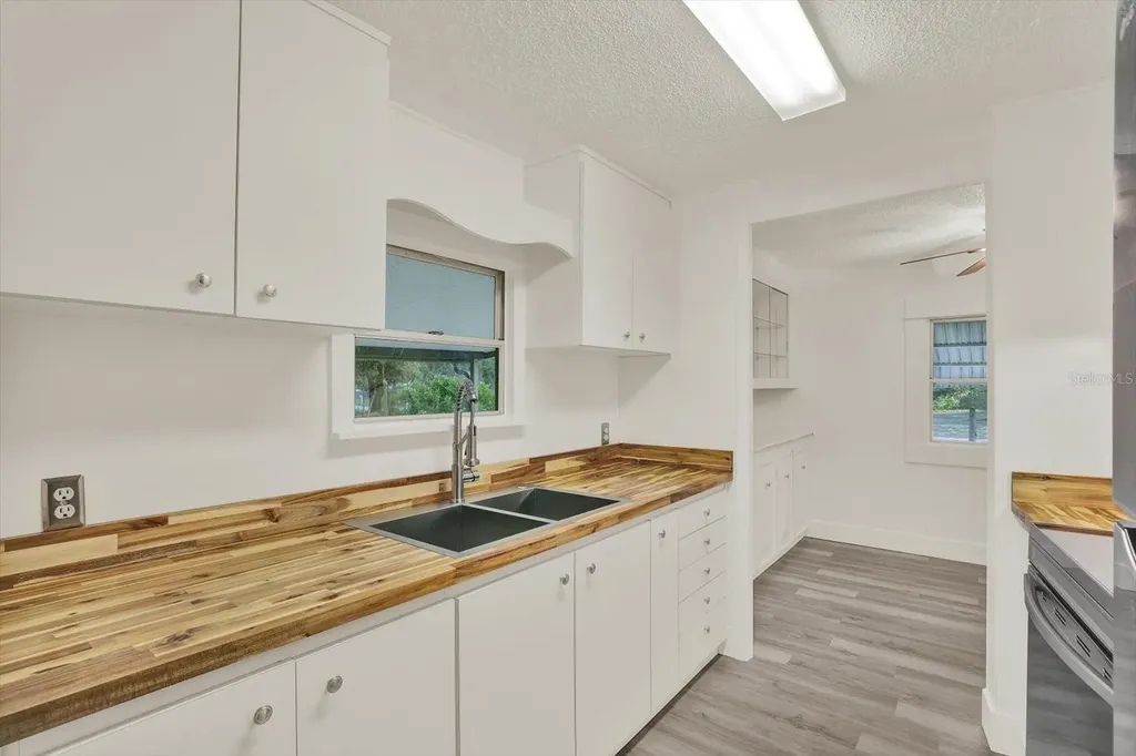 10051 Huntley Street New Port Richey FL 34654
