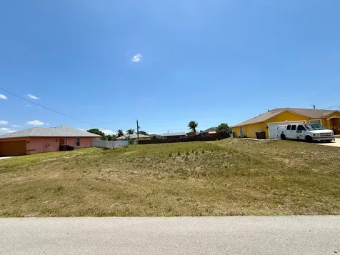 4517 7th Street W Lehigh Acres FL 33971