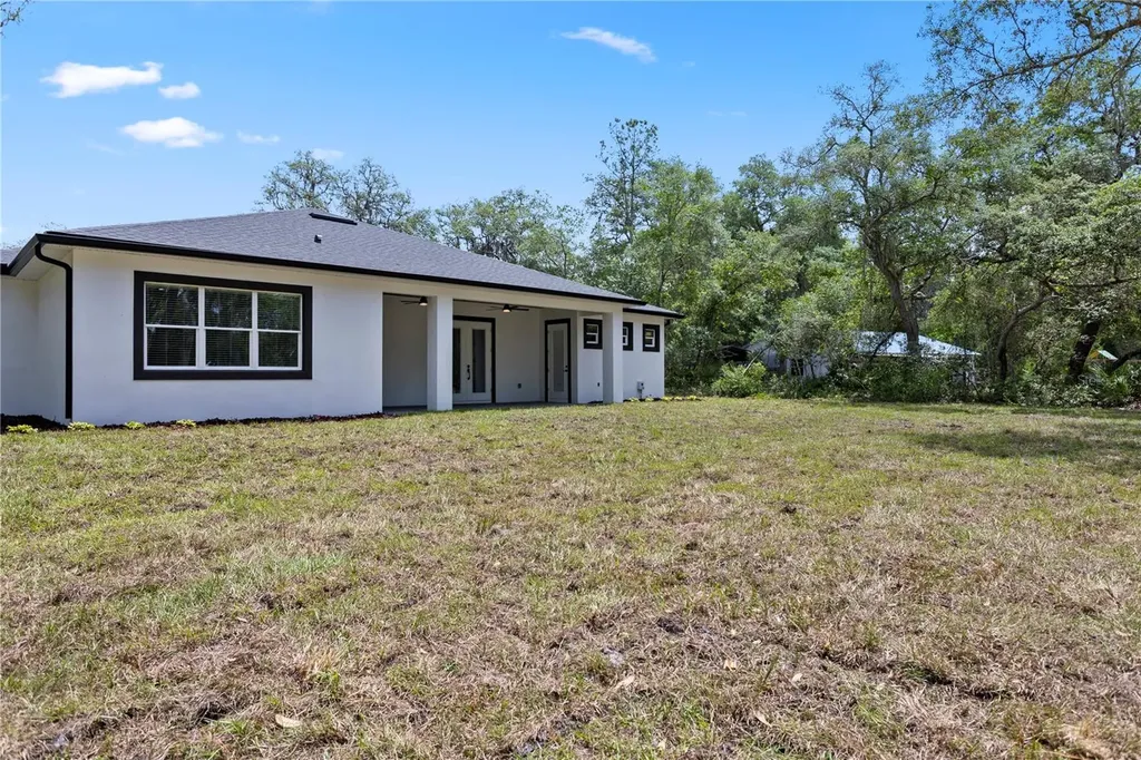 30076 Apricot Avenue Eustis FL 32736