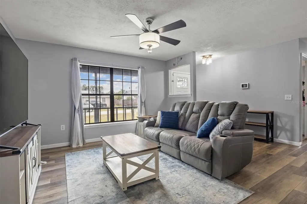 4227 Sunny Land Drive Lakeland FL 33813