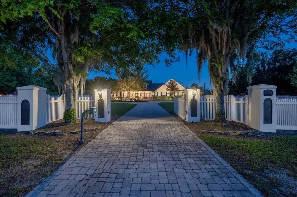 1319 Brooker Road Brandon FL 33511