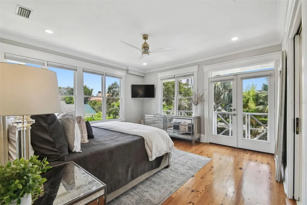 1411 S Albany Avenue Tampa FL 33606