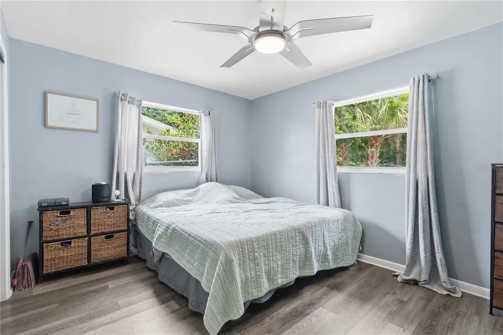 1609 Clearview Avenue Clearwater FL 33756