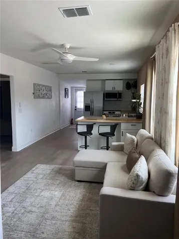 3859 9th Avenue S St Petersburg FL 33711
